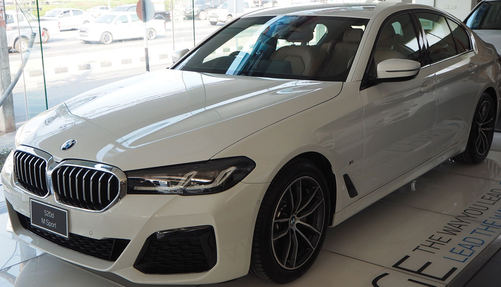 bmw-520d-2019-royal-cars